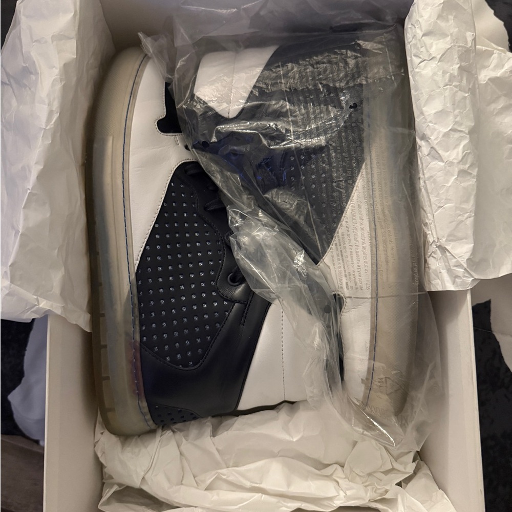 Balenciaga Black and White Men's Sneakers - Picture 2 of 2
